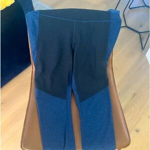 Outdoor Voices color block leggings.